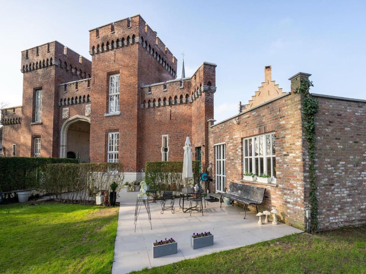 Apartment In Kruibeke At Wissekerke Castle Exterior photo