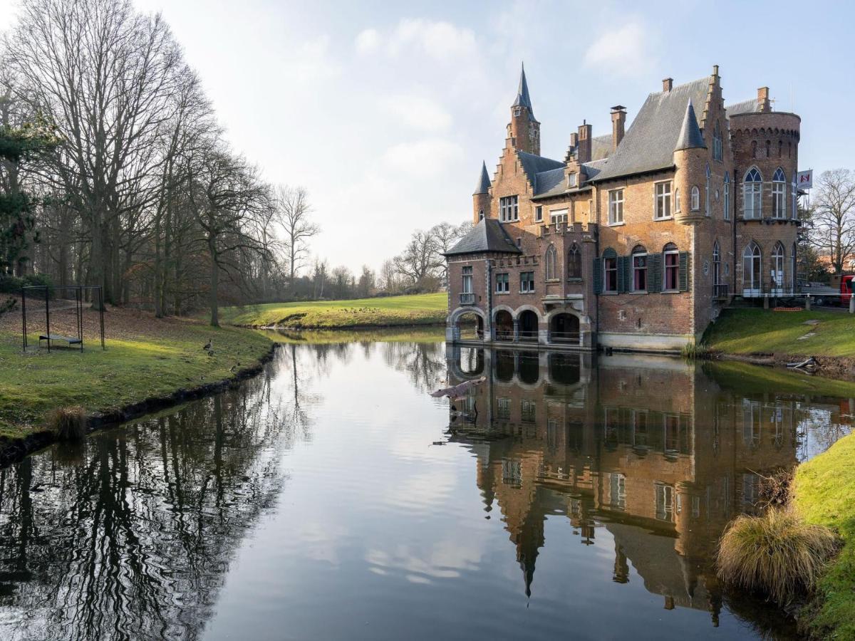 Apartment In Kruibeke At Wissekerke Castle Exterior photo